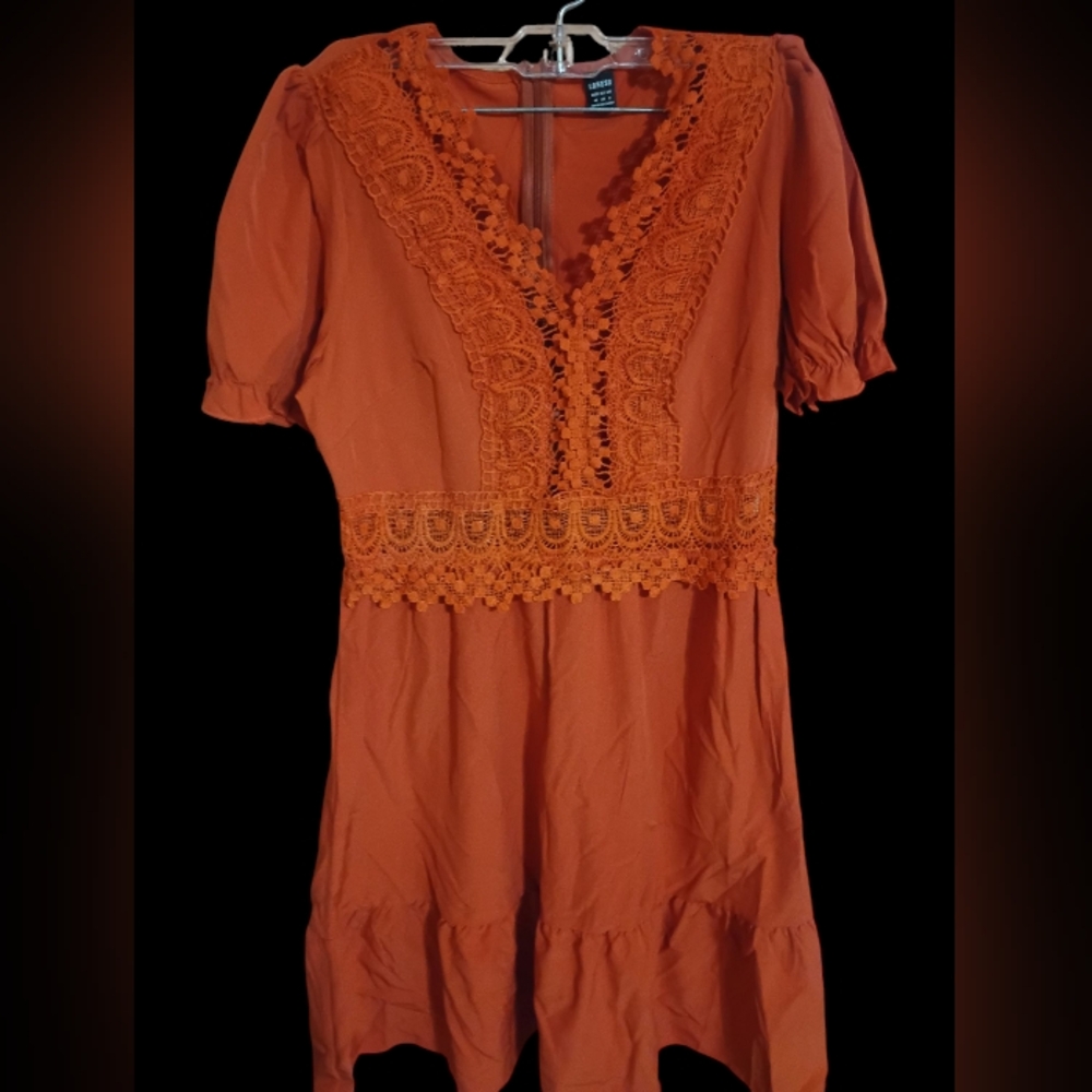 Loness Bold Coral Dress with Lace Accents Good Condition.